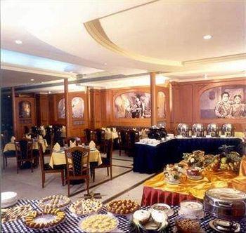 The Vijay Park Hotel Chennai Exterior photo